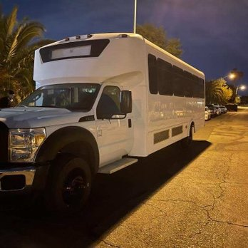 Supplied transport vehicle exterior